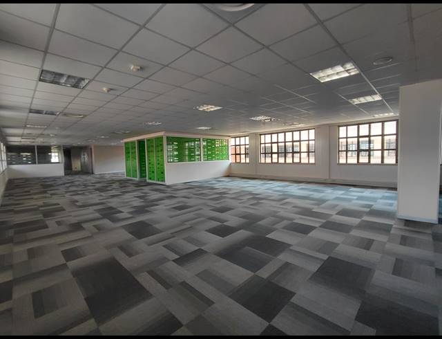 1,091M² OFFICE TO LET IN BRYANSTON